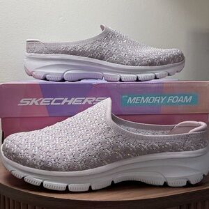 Skechers Glitz Strut Wide Fit Mule Memory Foam Shoes 9.5 Lilac Comfort